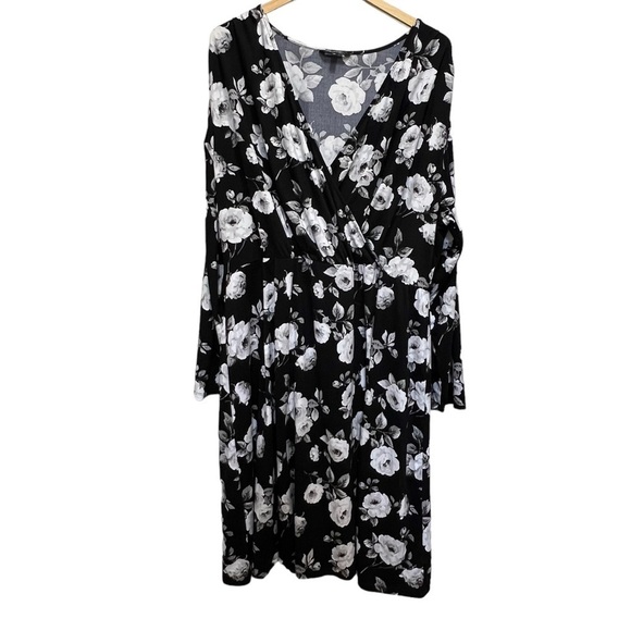 George Plus Floral Faux Wrap Dress Size 3X - Picture 1 of 8
